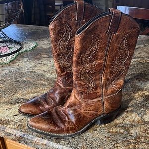 Abilene Cowboy boots w riding heel SZ 8 M EUC